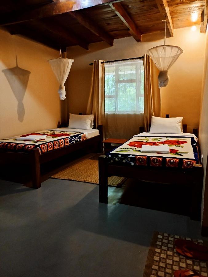 Shamba Hostel Usa River 외부 사진