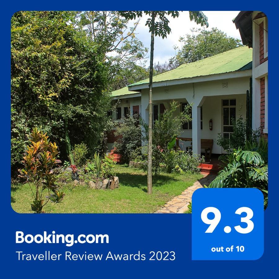 Shamba Hostel Usa River 외부 사진