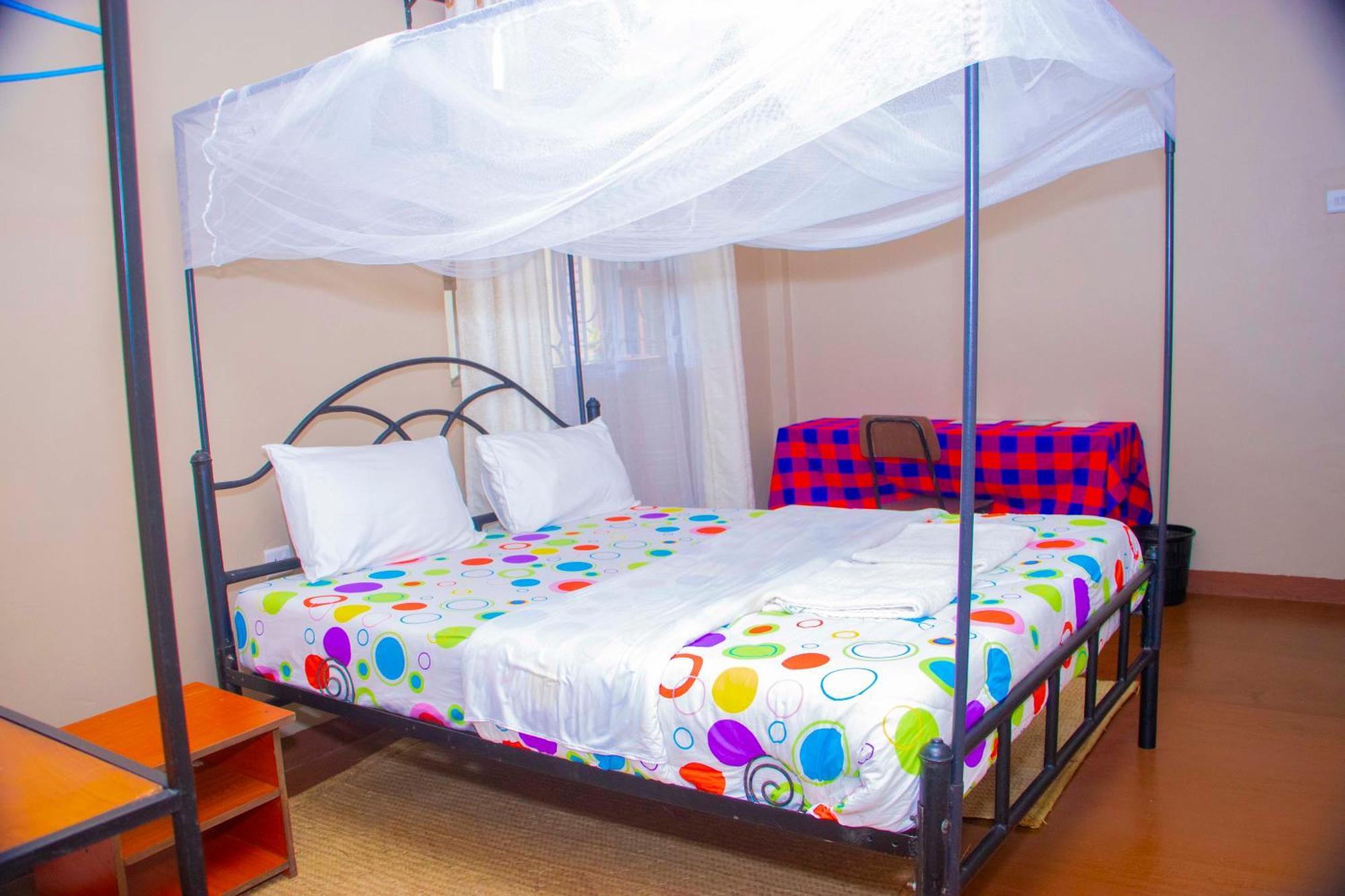 Shamba Hostel Usa River 외부 사진