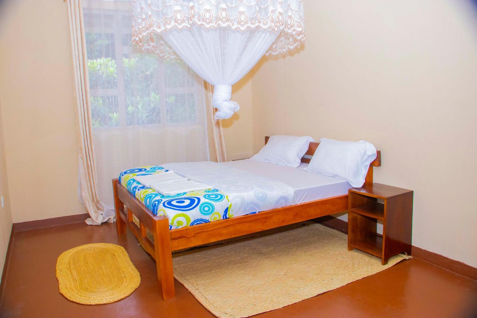Shamba Hostel Usa River 외부 사진