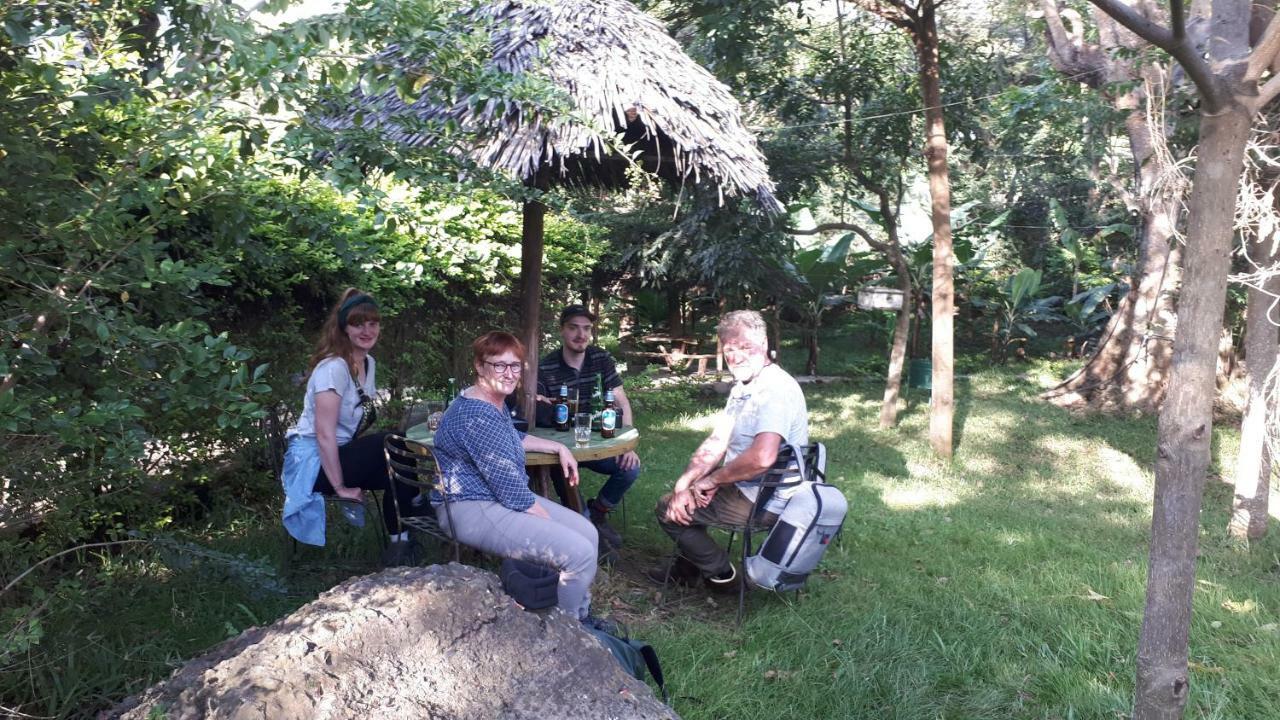 Shamba Hostel Usa River 외부 사진
